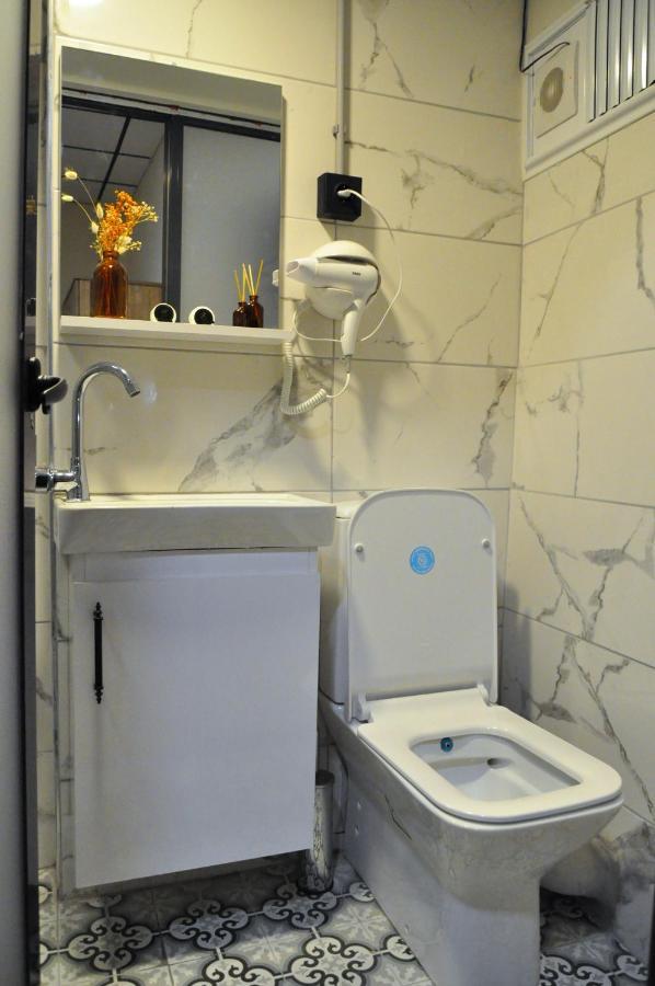 Golden Door Hotel Istanbul Bagian luar foto